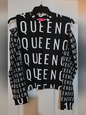 Sassy Jones Black & White "QUEEN" Cold-Shoulder Jogger Top NWOT
